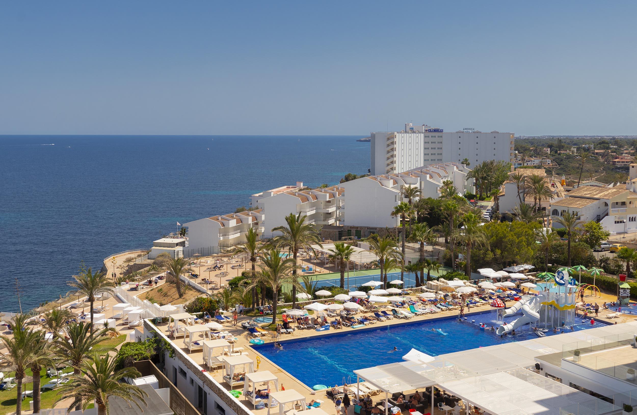 Hotel Palia Maria Eugenia Calas de Mallorca Exterior photo