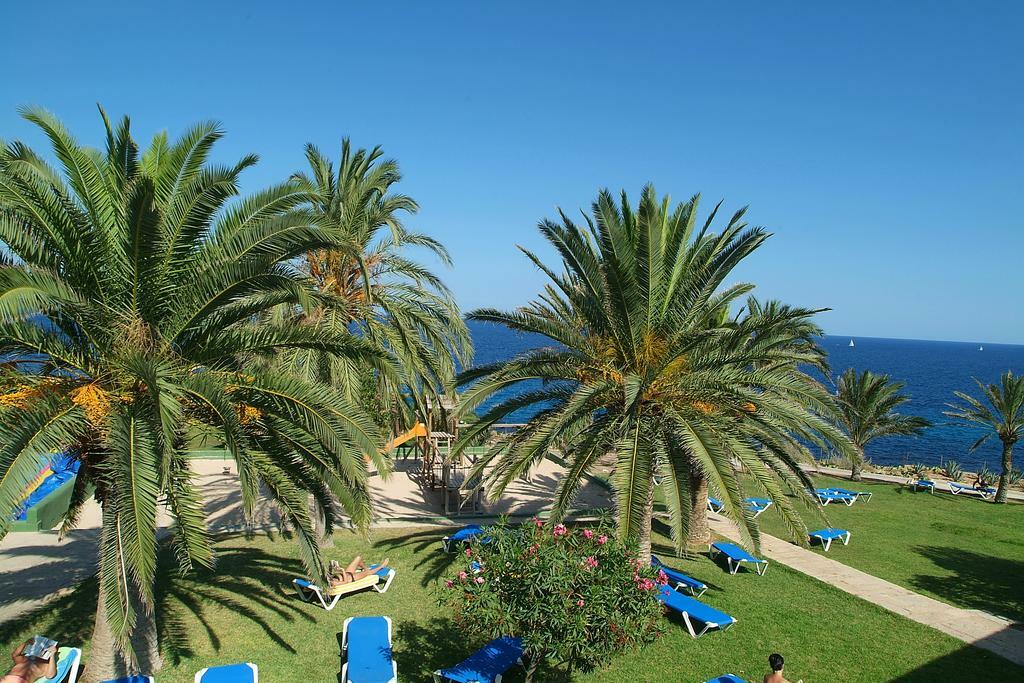 Hotel Palia Maria Eugenia Calas de Mallorca Exterior photo
