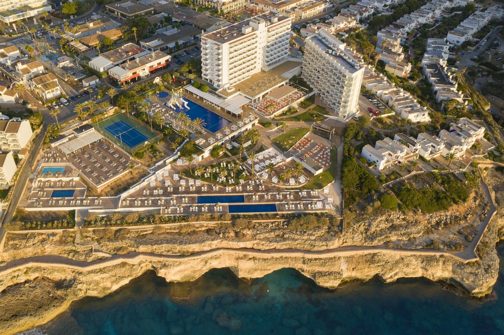 Hotel Palia Maria Eugenia Calas de Mallorca Exterior photo